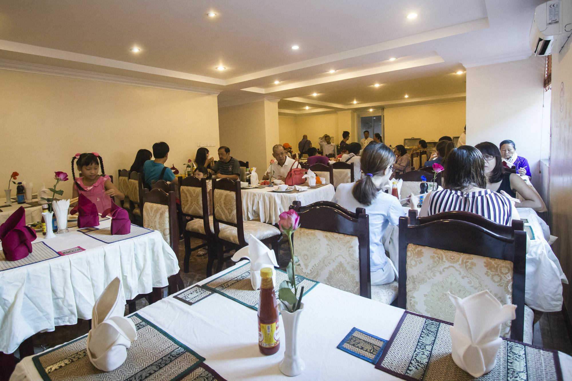 Good Luck Day Hotel & Apartment Phnom Penh Zewnętrze zdjęcie