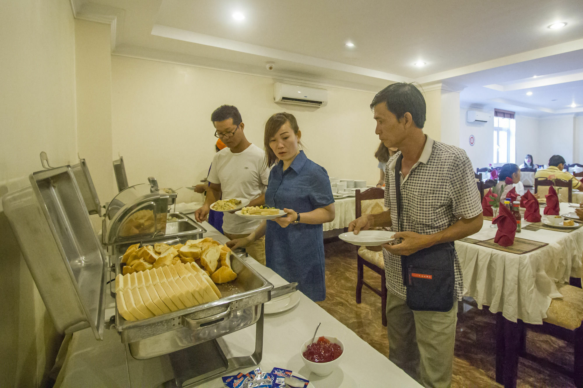 Good Luck Day Hotel & Apartment Phnom Penh Zewnętrze zdjęcie