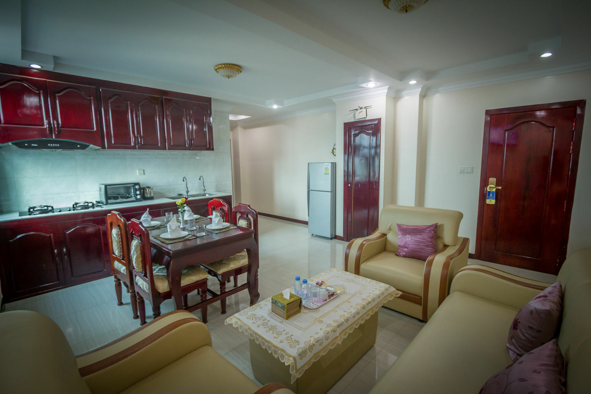 Good Luck Day Hotel & Apartment Phnom Penh Zewnętrze zdjęcie